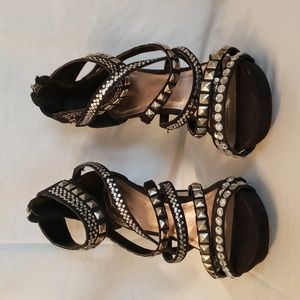 Zigi Soho heels size 7 black studded